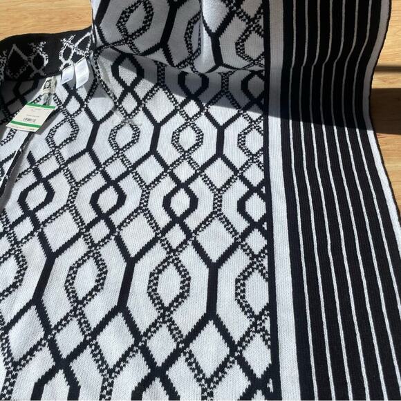 Anne Klein Black and White Geometric Poncho Sweater NWT Size L - Picture 6 of 9